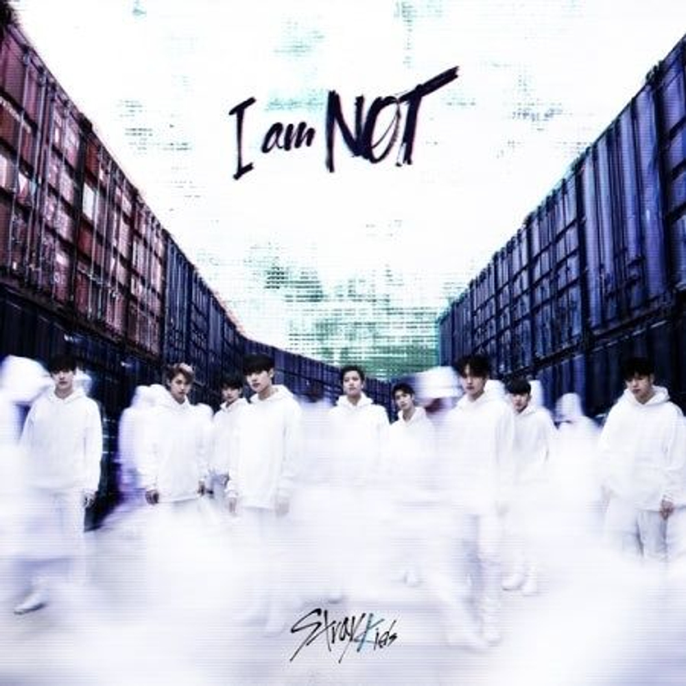 Альбом STRAY KIDS - I am NOT 1st Mini Album RANDOM Version
