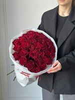Моно букет из пионовидной розы ХЕРТС 35 шт