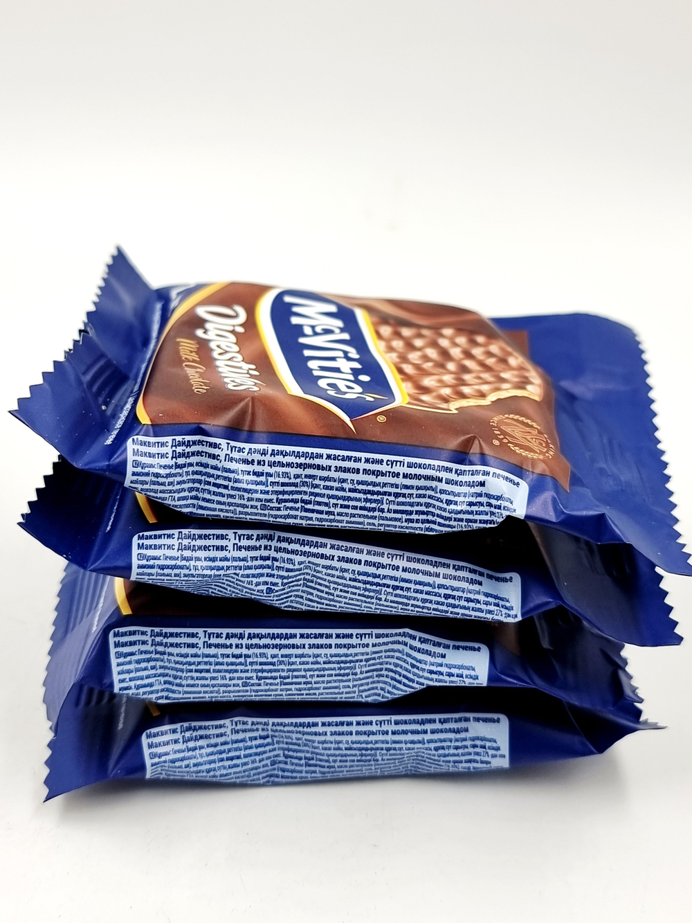 Печенье Mcvitie's Digestives цельнозерновое с молочным шоколадом, 133,2 г
