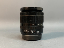 FujiFilm XF 18-55mm 2.8-4 R LM OIS царапка на передней линзе