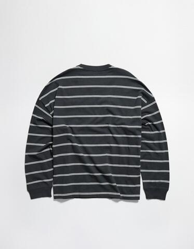 Мужской лонгслив boxy fit OUT OF CORE - BERSHKA