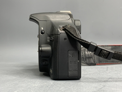 Canon EOS 500D Kit EF-S 18-55mm 16.565 Кадров