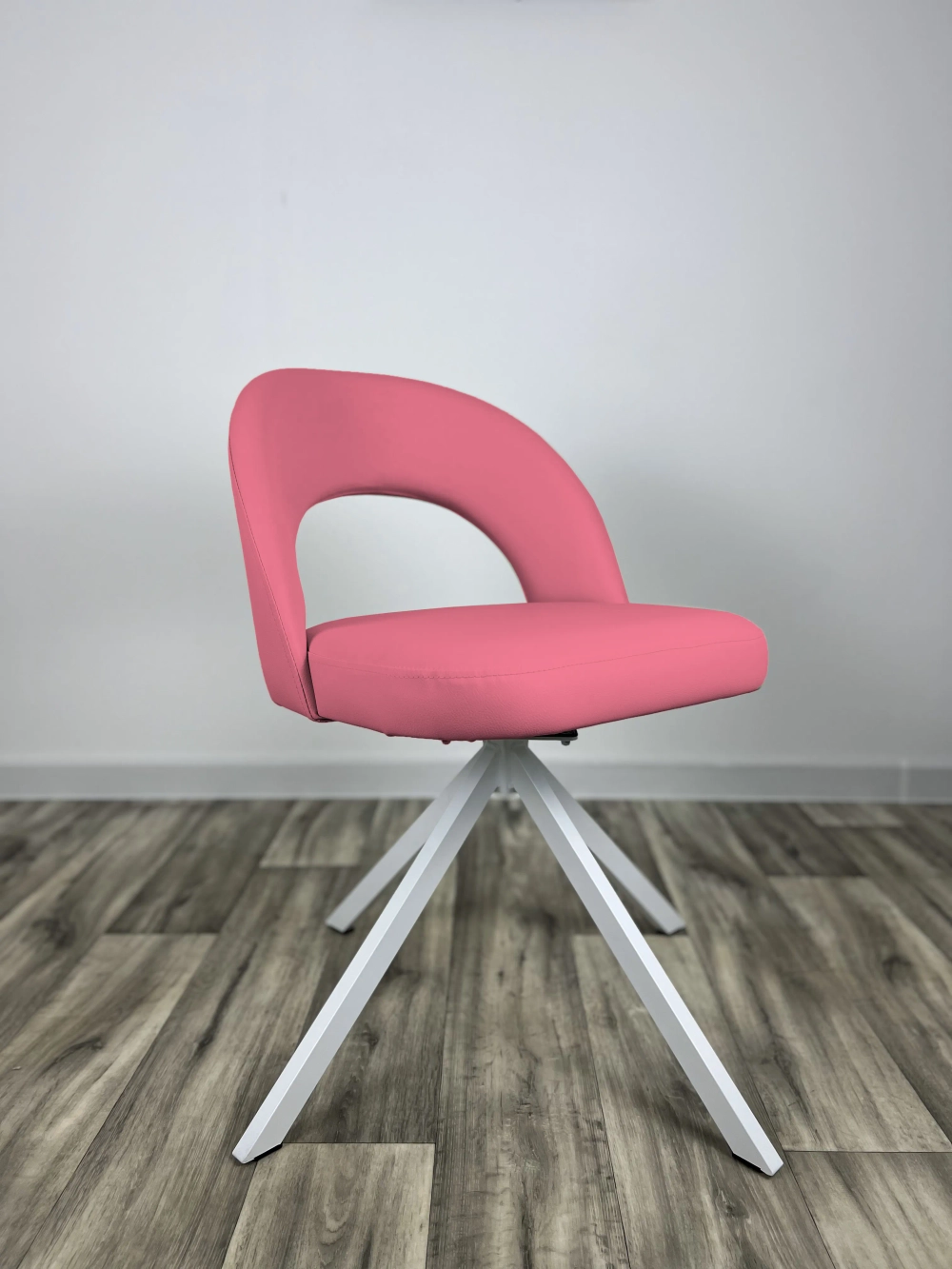 Стул Сансет цвет: (РБ Розовый ) основание пирамида (360 вращение) цвет белый