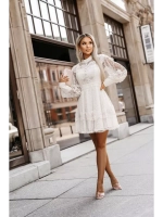 шикарное платье с гипюром цвета экрю
