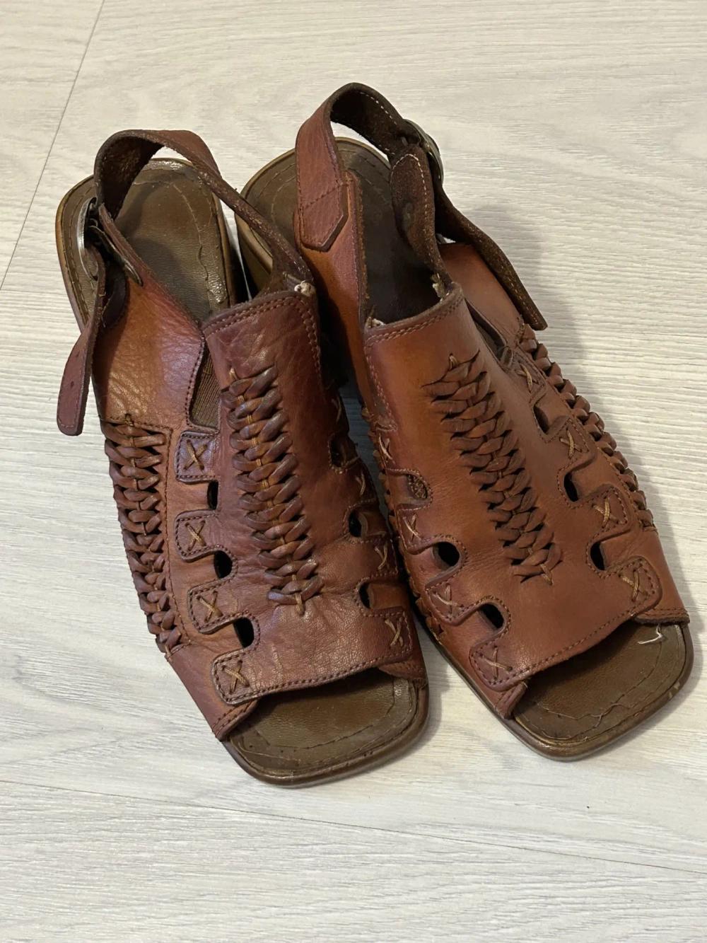 Женские кожаные сандалии на устойчивом каблуке BEST PU SOLE, коричневые, размер 36