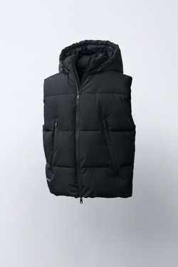 ZARA СТЕГАНЫЙ ЖИЛЕТ WATER REPELLENT, ЧЕРНЫЙ