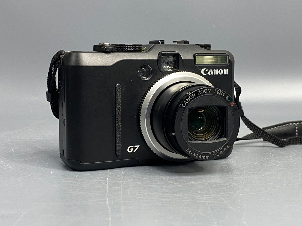 Canon G7