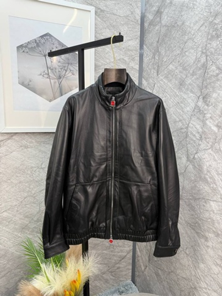 Куртка бомбер Kiton