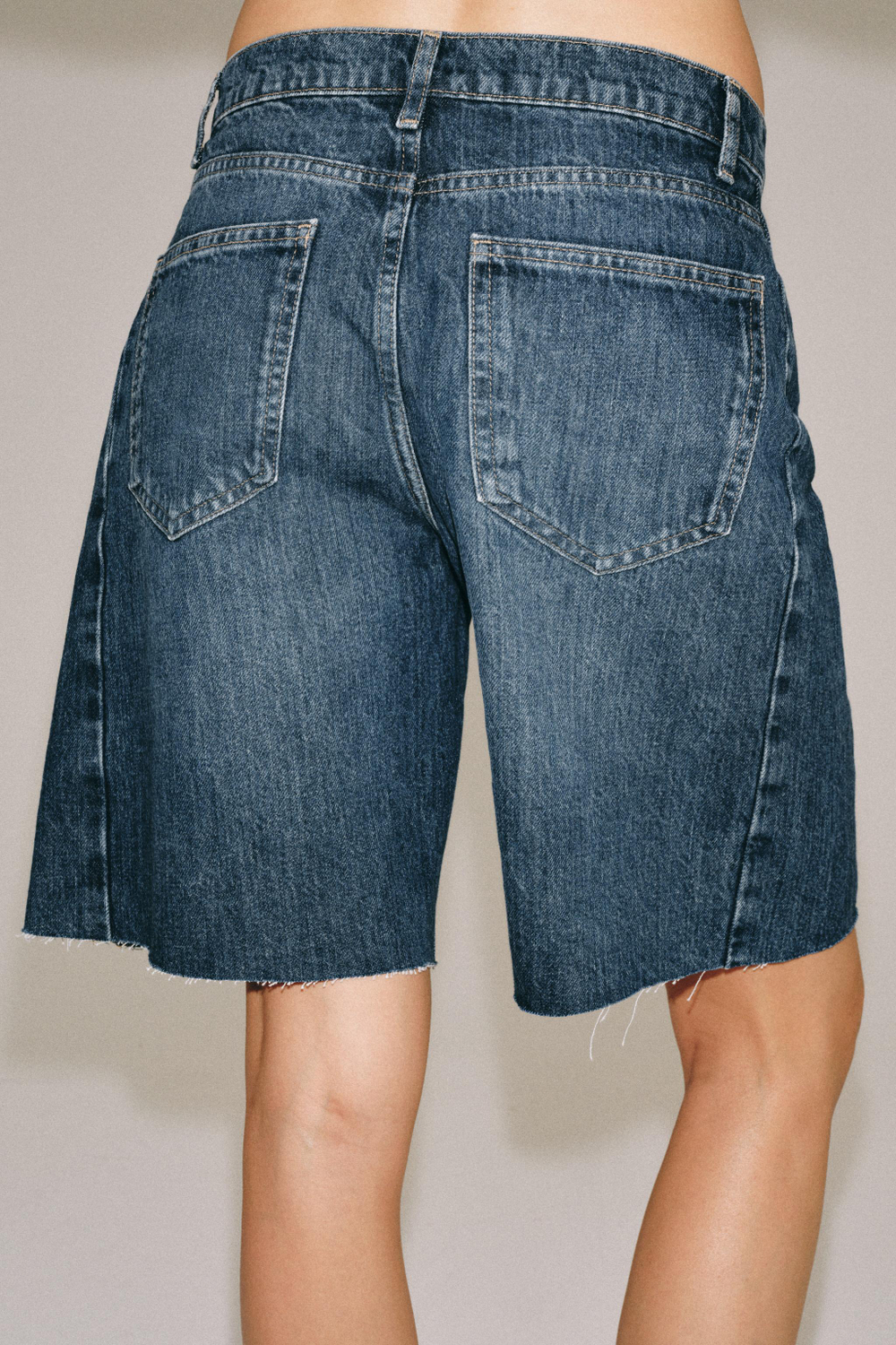 ДЖИНСОВЫЕ ШОРТЫ RELAXED СО СРЕДНЕЙ ПОСАДКОЙ — ZW COLLECTION — ZARA