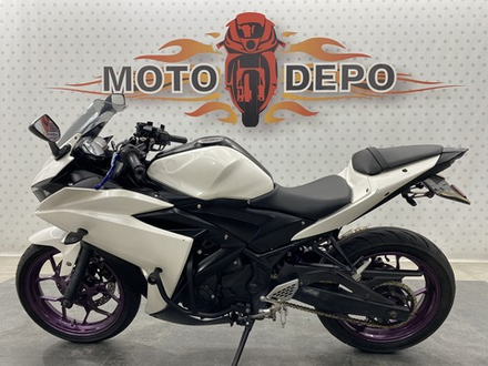 Yamaha YZF-R25 , 2015