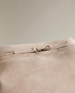 ZARA HOME КОСМЕТИЧКА СРЕДНЕГО РАЗМЕРА ИЗ РАЗДЕЛЕННОЙ КОЖИ, ЭКРЮ