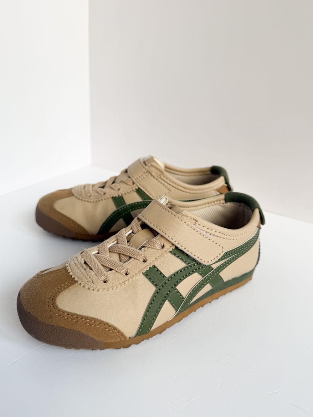 Новые кроссовки Onitsuka Tiger, 28,5
