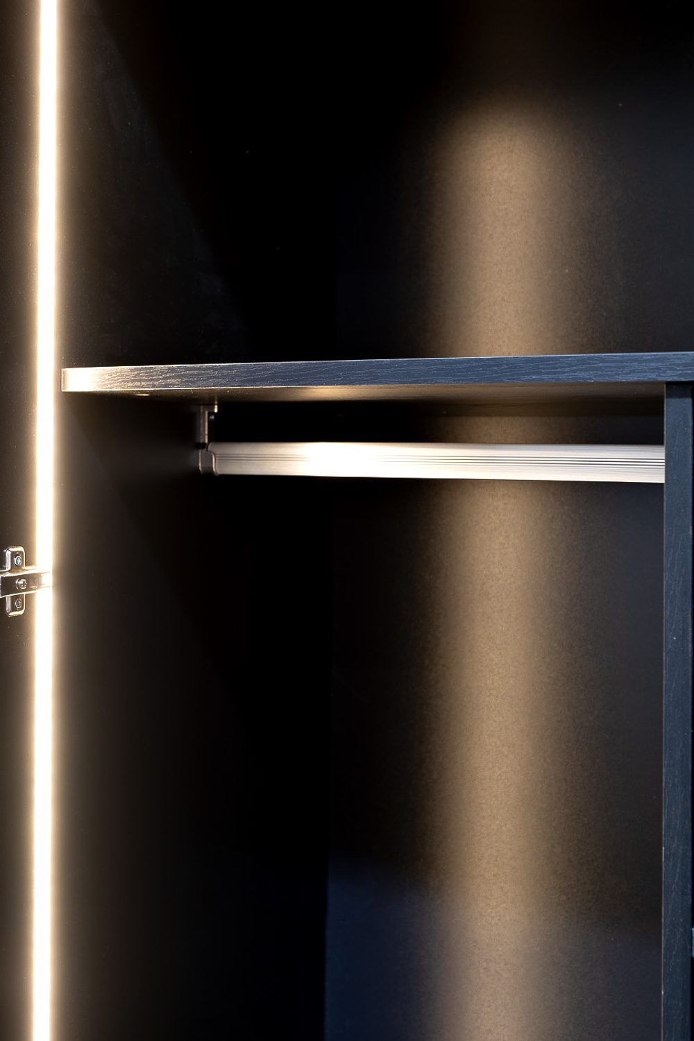 Шкаф Garda Decor 140SA-122BL