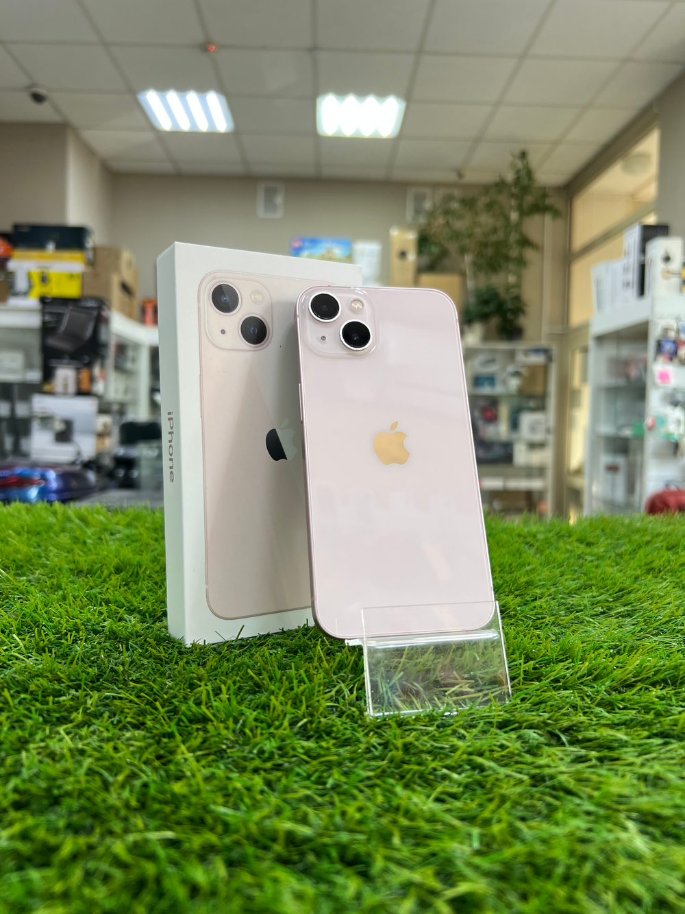 Б/У iPhone 13 128Gb Pink