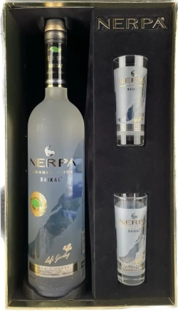 Водка Nerpa Baikal 0,7 л. В подарочной упаковке со стопками
