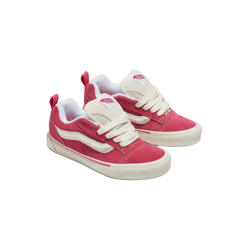 alt="Кроссовки Vans Knu Skool розовые с 3D-боковой полосой и утолщенными шнурками вид спереди"