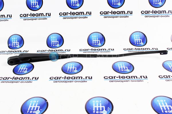 Поводок заднего стеклоочистителя на Лада Приора хэтчбек