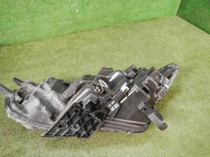 Фара правая Nissan Qashqai 2 j11 (17-23) галоген