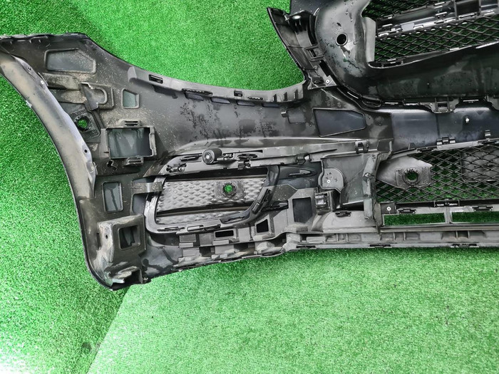 Бампер передний Mercedes E W213 16-21 AMG В сборе