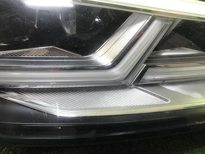 Фара правая Audi Q5 2 80А (2017-2020) LED