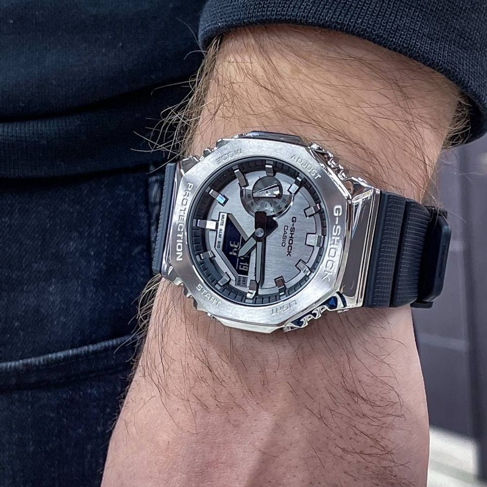 Наручные часы Casio GM-2100-1A