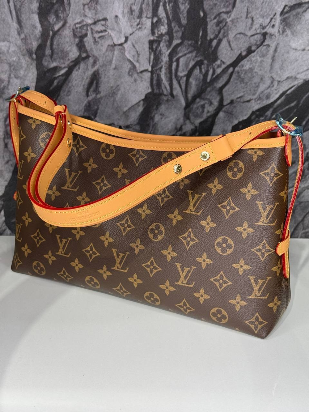 Сумка Louis Vuitton