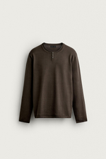 ТРИКОТАЖНАЯ ФУТБОЛКА В ПОЛОСКУ С ВОРОТНИКОМ ХЕНЛИ — ZARA