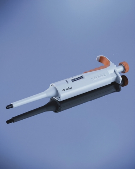 Automatic pipette 10–100 µL