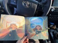 The book queen by Nuran Hazi