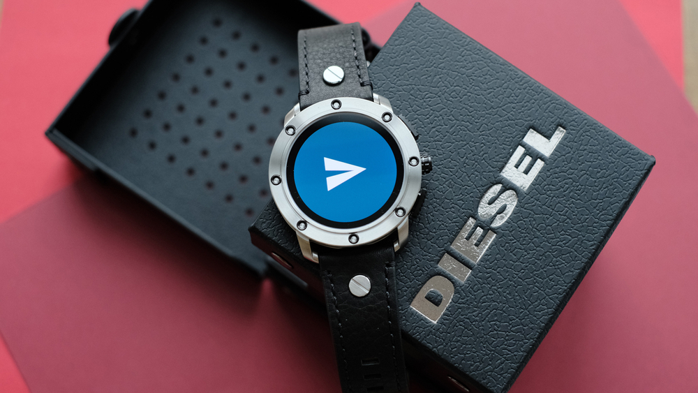 Умные наручные часы Diesel DZT2014
