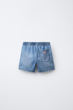 ZARA ДЖИНСОВЫЕ ШОРТЫ С ЭТИКЕТКОЙ, ВЫЦВЕТШИЙ СИНИЙ