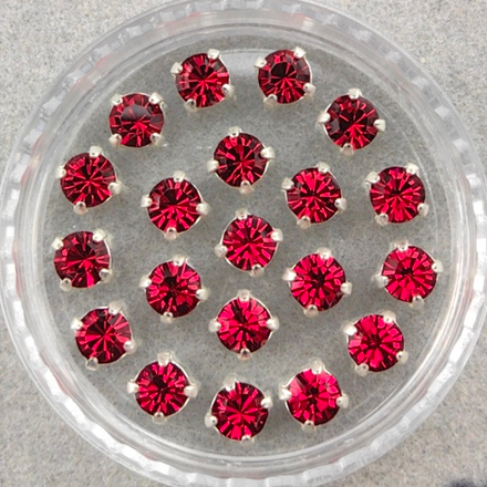 Шатоны Preciosa MAXIMA в оправах, Ruby/Silver