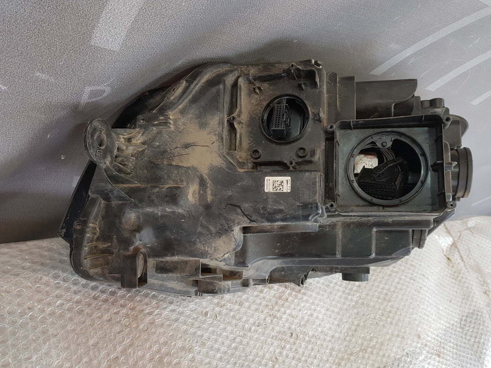 Фара правая LED Volkswagen Transporter T6 15-19 Б/У Оригинал 7e1941036