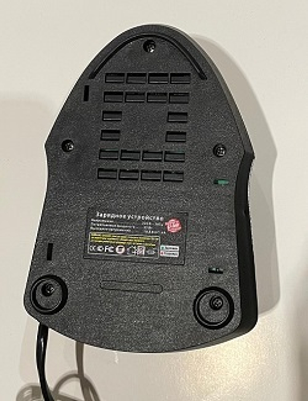 Зарядное устройство Калибр 10,8V Мастер Li-Ion 020123