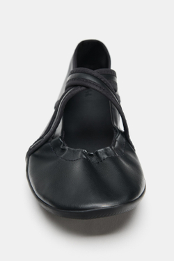 ZARA СПОРТИВНЫЕ БАЛЕТКИ НА ЗАПÁХЕ, ЧЕРНЫЙ