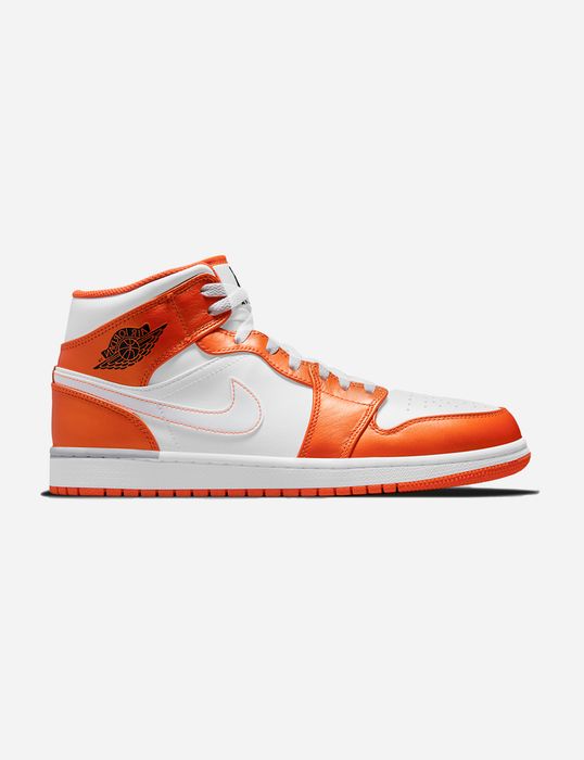 Air Jordan 1 Mid 