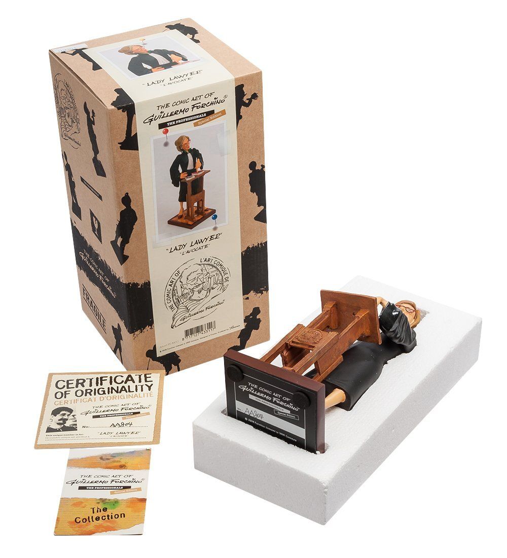 Forchino FO-84011 Статуэтка мал. «Адвокат» (The Lady Lawyer. Forchino)