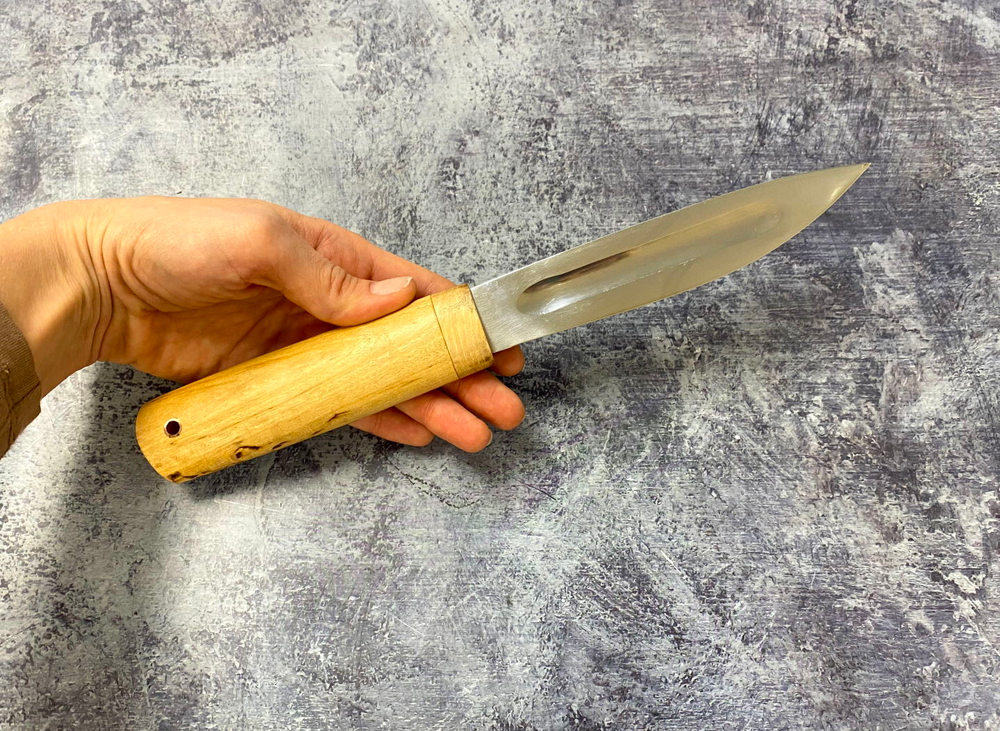 Нож Северный "Куница", средний, кованая сталь 95х18, карельская береза