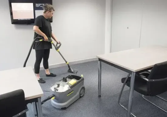 Моющий пылесос KARCHER Puzzi 10/1