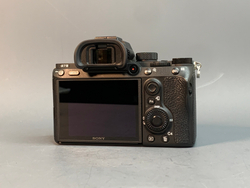 Sony A7 III 30.700 кадров