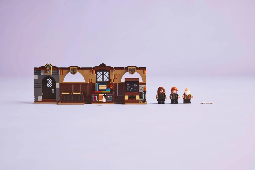 Конструктор LEGO Harry Potter 76442 Замок Хогвартс: Урок заклинаний