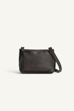 ZARA КОЖАНАЯ СУМКА ЧЕРЕЗ ПЛЕЧО С ЗАКЛЕПКАМИ, ЧЕРНЫЙ