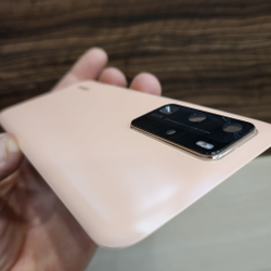 Крышка для Huawei P40 Pro - задняя стеклянная панель "Хорошее качество" (Золотистого цвета)
