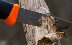 Нож Morakniv Companion F Serrated, нержавеющая сталь, оранжевый