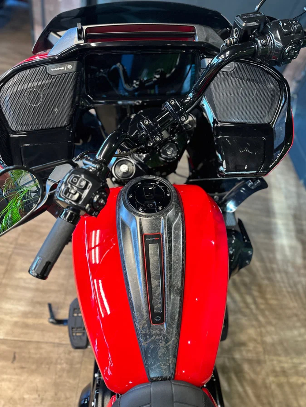 Harley-Davidson CVO Road Glide ST 121