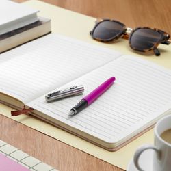 Перьевая ручка Parker Jotter Originals F60 Magenta с пером M (2096860)