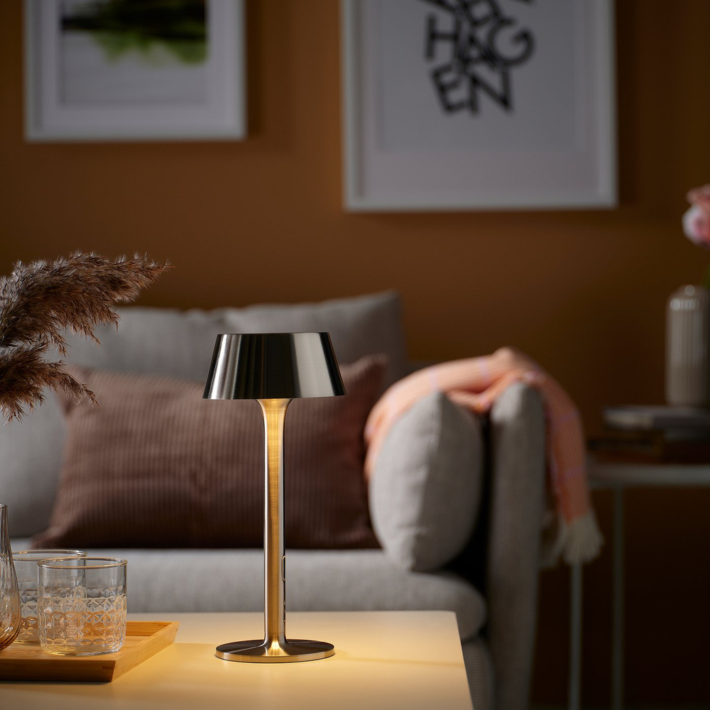 IKEA AVHÅLL  (ИКЕА АВХОЛЛ)  -  Портативная светодиодная лампа - на батарее/регулируемая яркость никель для улицы 29 см