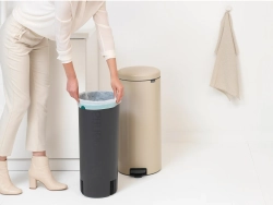 Brabantia Контейнер для мусора NewIcon, 30 л, мягкий бежевый 149962