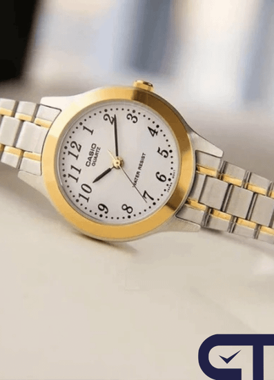 Casio LTP-1128G-7B — женские классические часы на стальном браслете