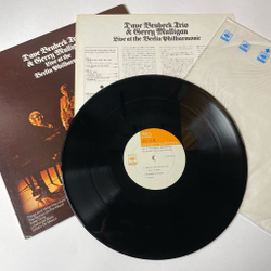 Винтажная виниловая пластинка LP Dave Brubeck Trio and Gerry Mulligan Live At The Berlin Philharmonic (Japan 1973) (No Obi)